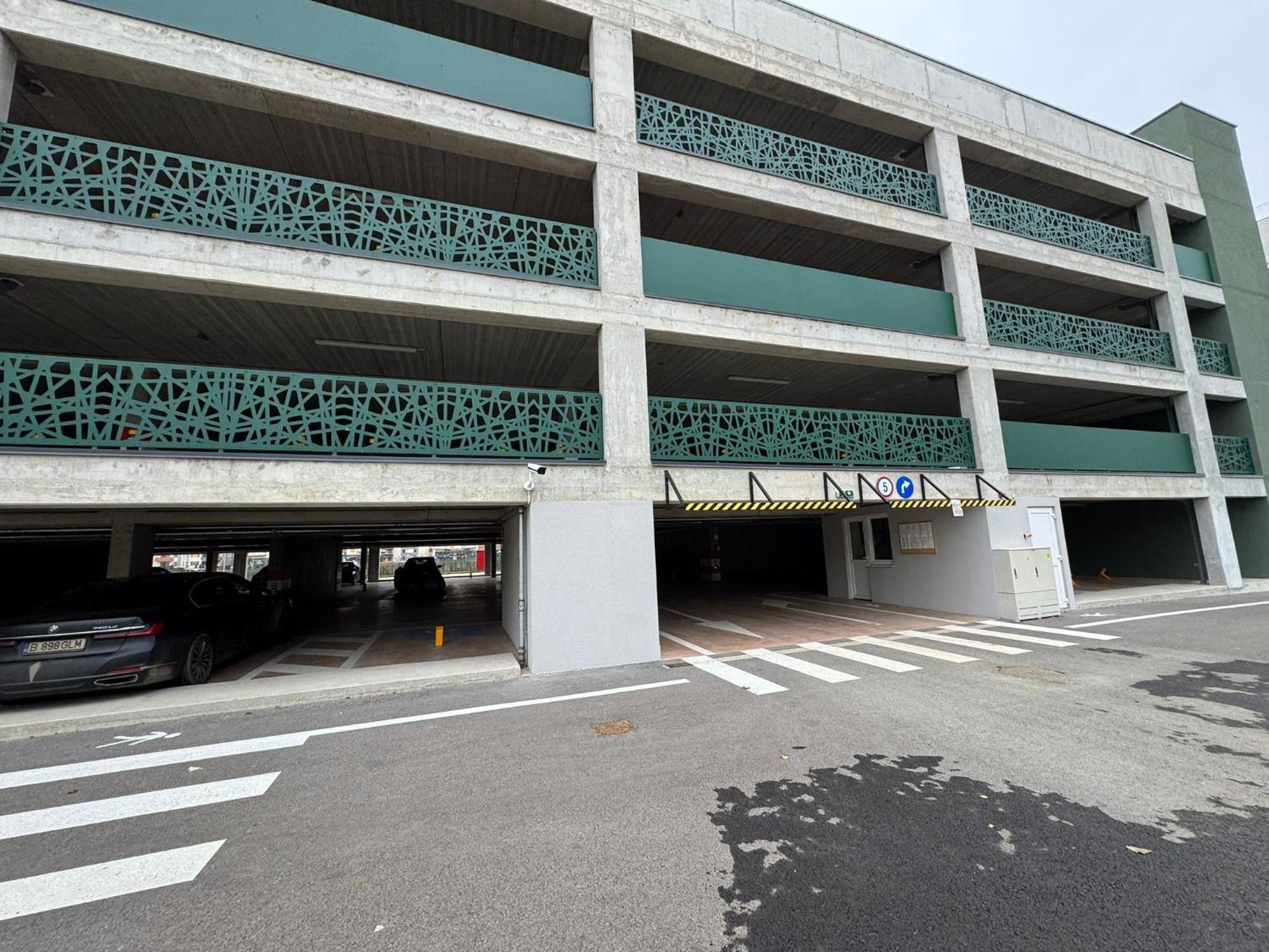 Coresi Mall Area Studios & Apartments By Glam Braşov Eksteriør billede
