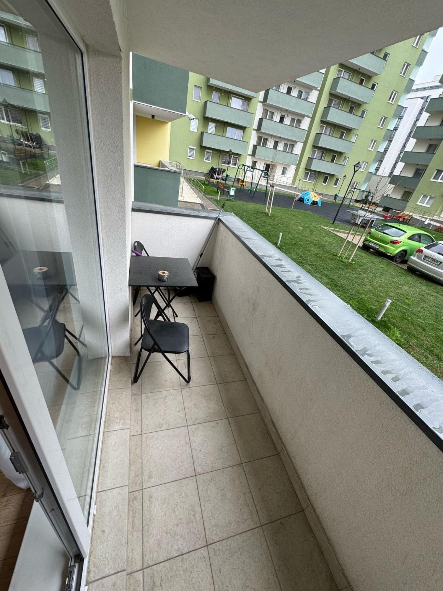 Coresi Mall Area Studios & Apartments By Glam Braşov Eksteriør billede